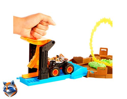 Игровой набор "Трюки в шине" серии "Monster Trucks" Hot Wheels